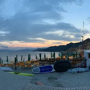 #subitoalmare Varigotti
